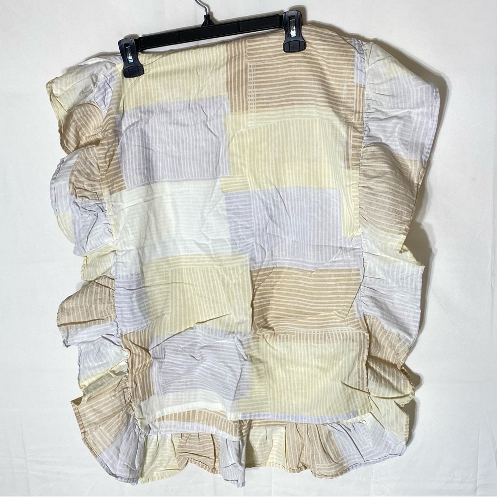 5/$35 Vintage Floral and Striped Ruffled Pillowcases Lot x4 - Picture 7 of 16